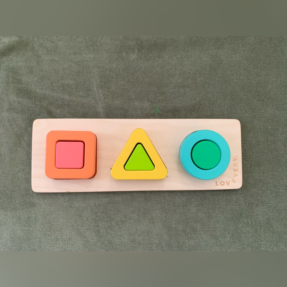LOVEVERY Geo Shapes Puzzle • from the realist play kit - months 19-21